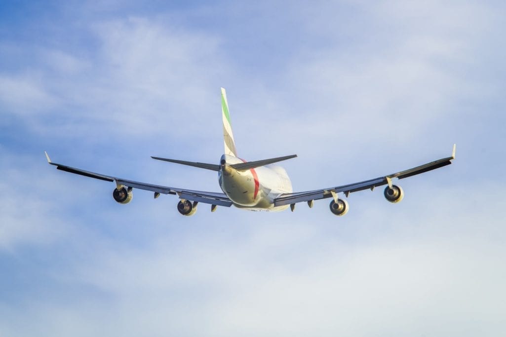white and gray airplane